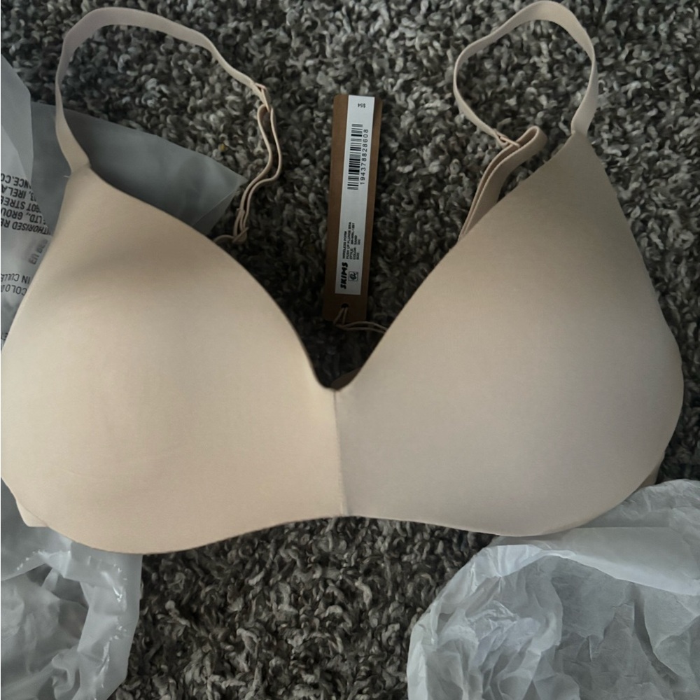 SKIMS Soft Beige Bra